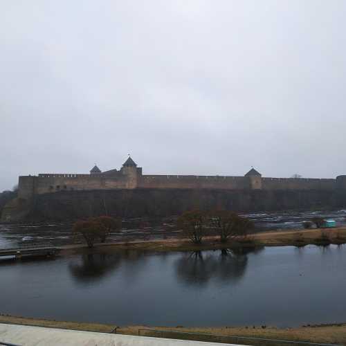 Нарва. Вид на Ивангородскую крепость. (22.12.2019)