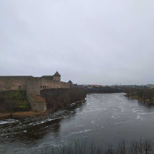 Нарва. Вид из Нарвского замка на Ивангородскую крепость. (22.12.2019)