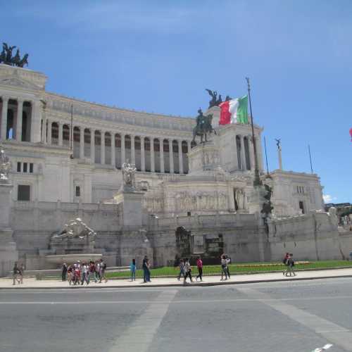 Рим. Монумент Витторио Эммануэле II. (10.07.2014)