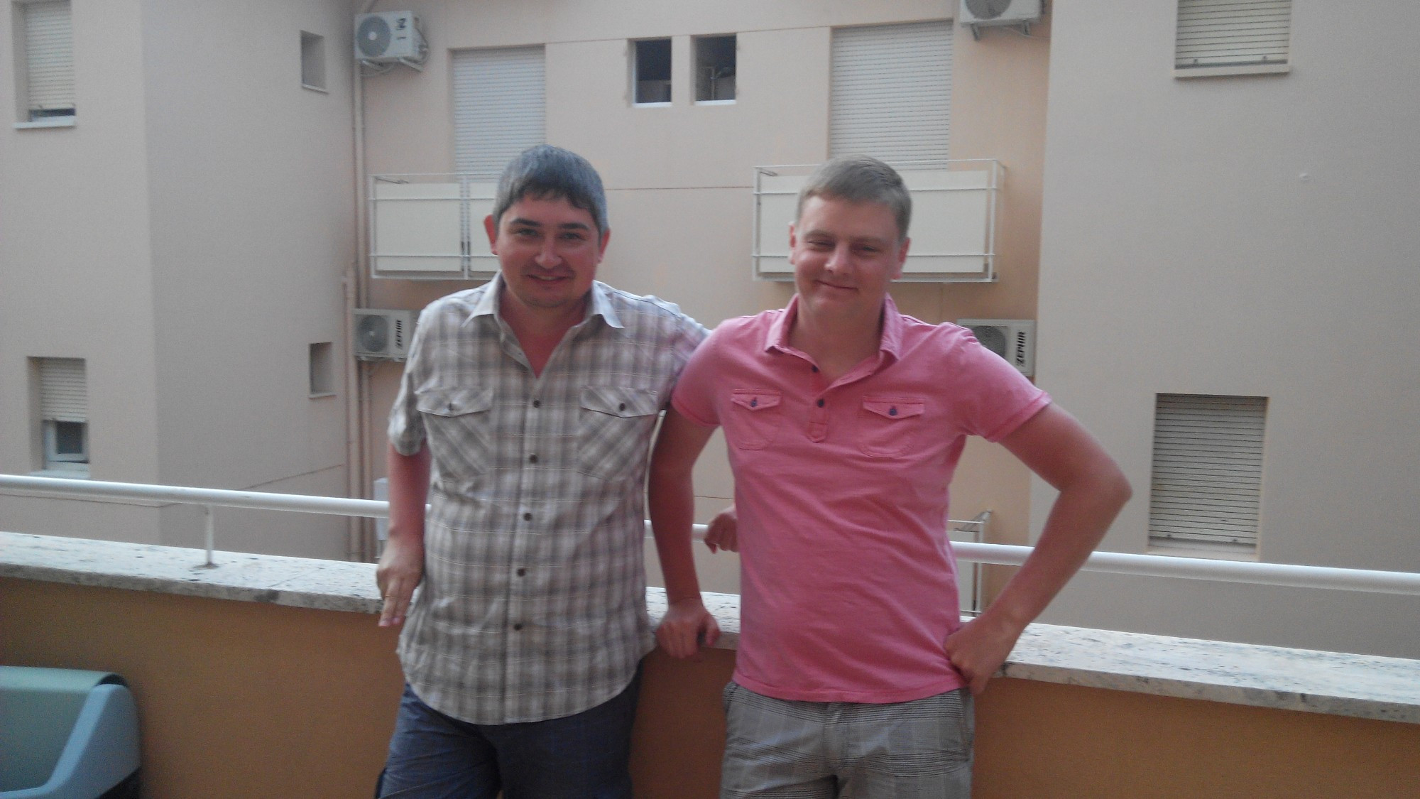 На балконе отеля в Римини. (13.07.2014)