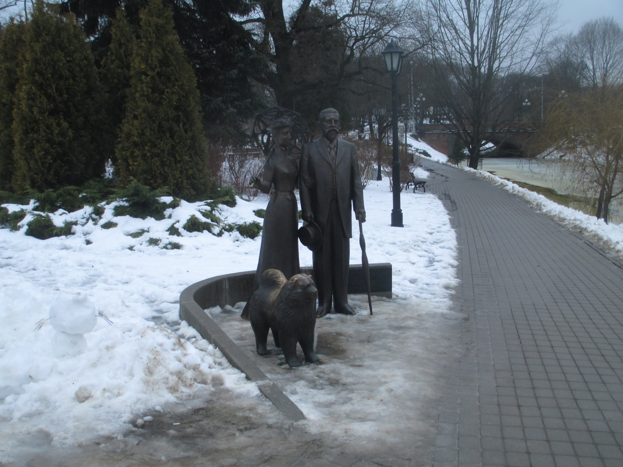 Рига. Памятник в парке на Бастионной горке (01.01.2015)