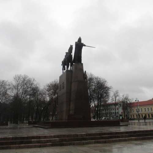 Вильнюс. Памятник Князю Гедиминасу (02.01.2015)