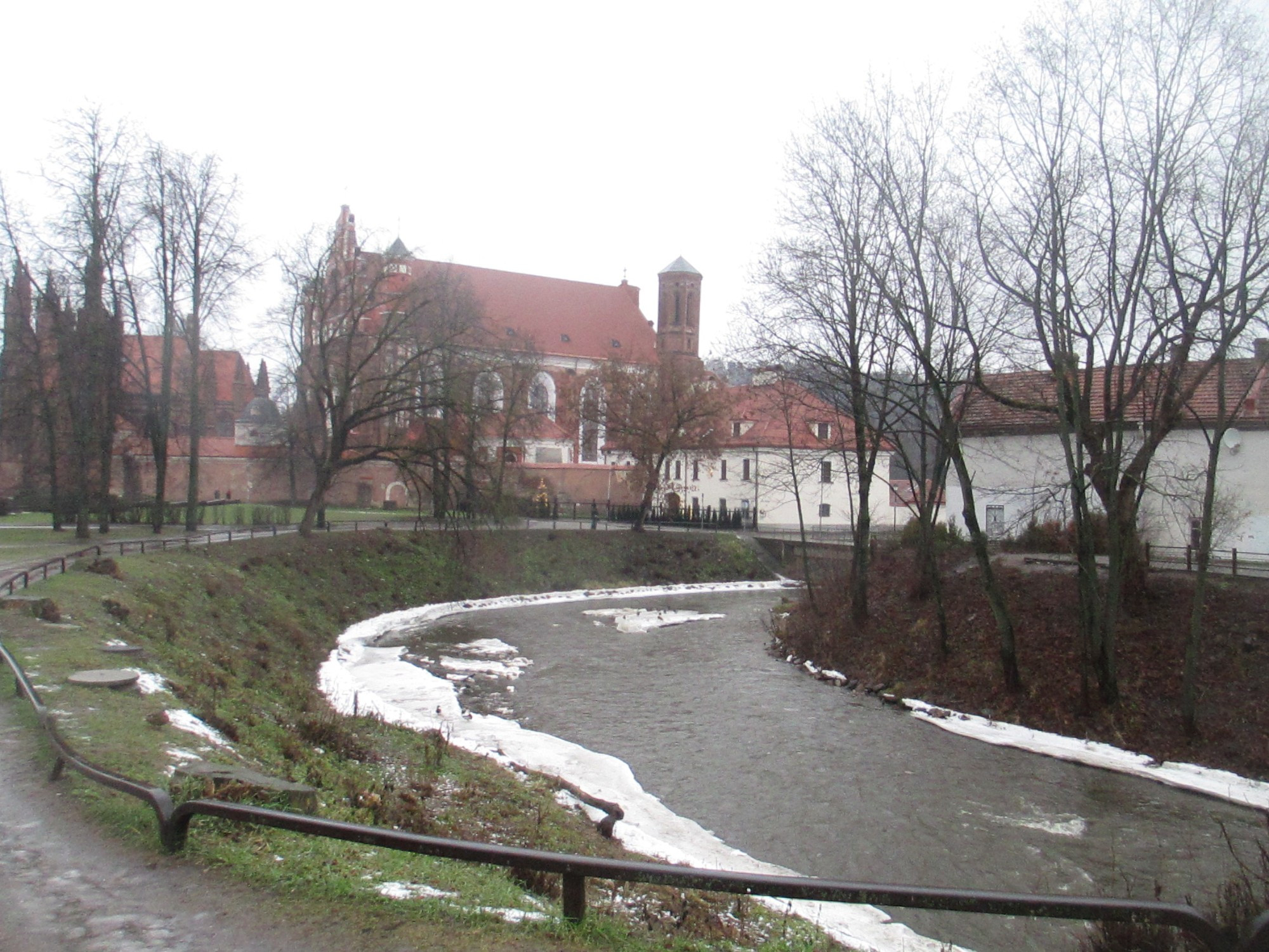 Вильнюс. Река Вильня (02.01.2015)