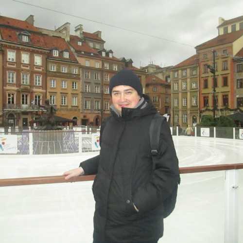 Варшава. Я у катка на Рыночной площади Старого города (03.01.2015)