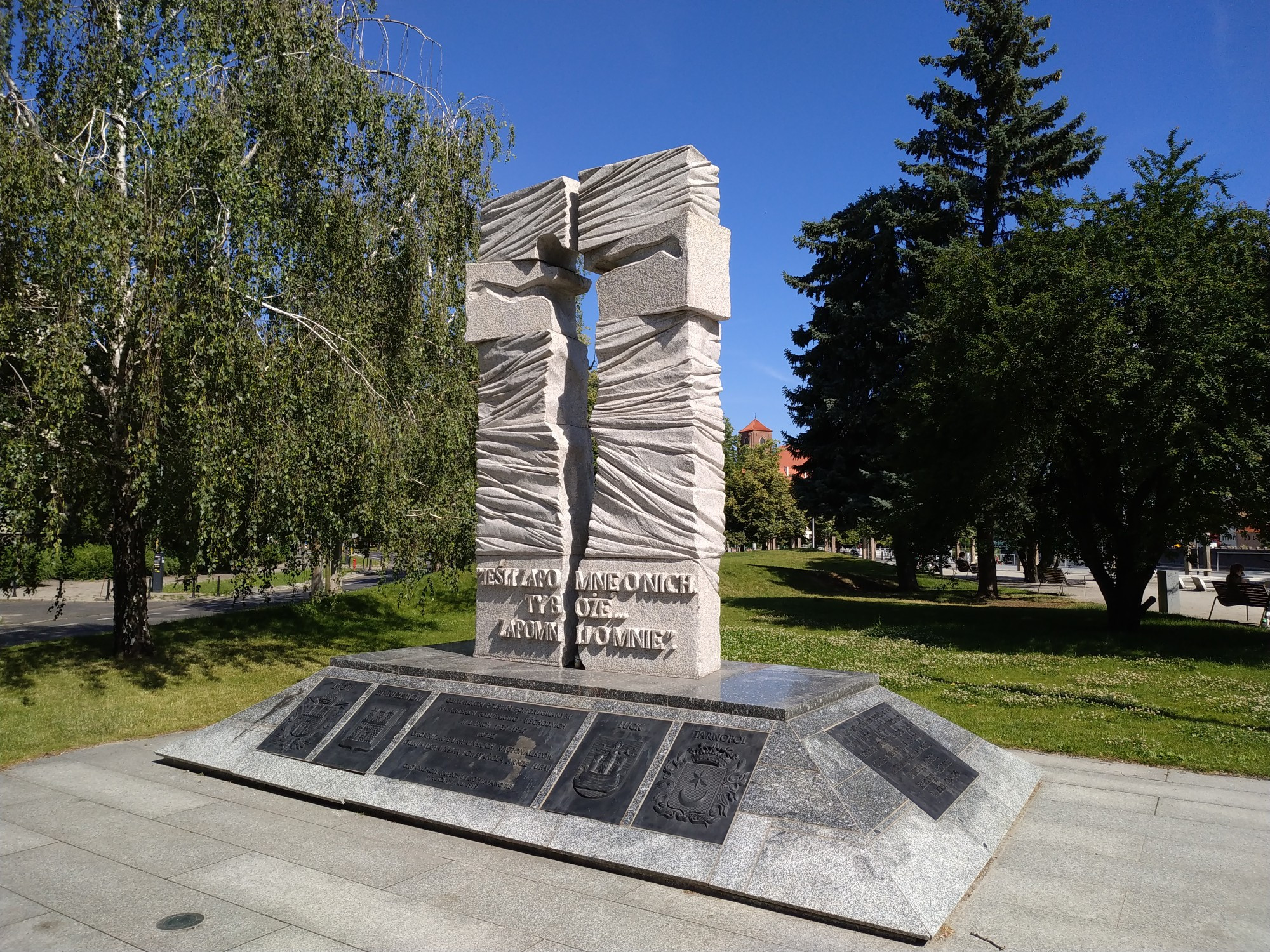 Вроцлав. Мемориал жертвам преступлений украинских националистов. (17.06.2019)