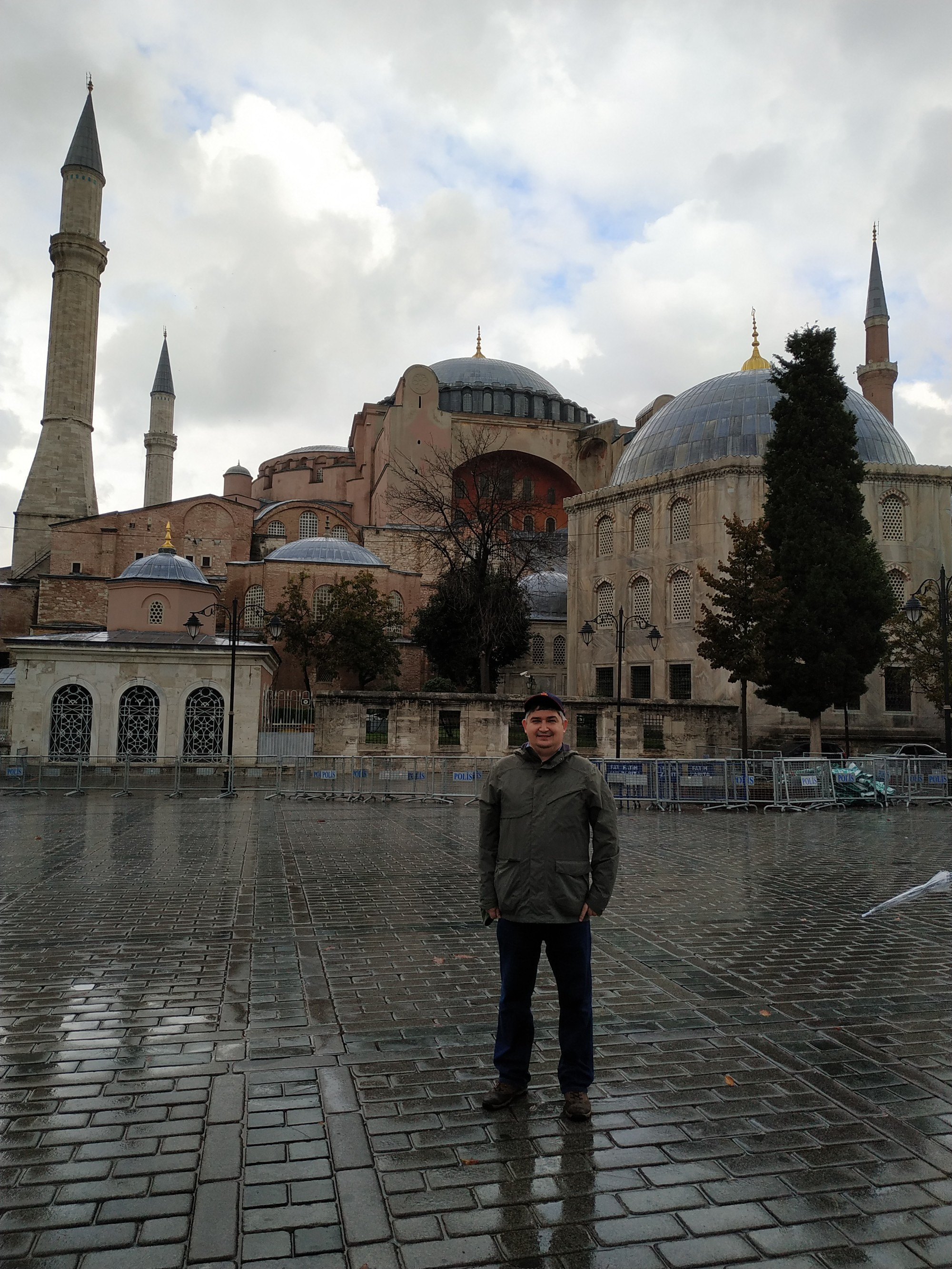 Стамбул. Я на фоне Айя-Софии. (05.11.2020)