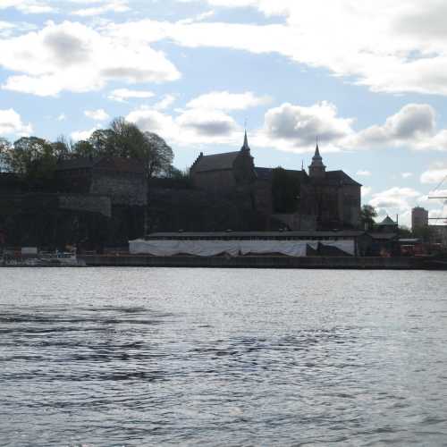 Осло. Вид на крепость Акерсхус. (02.05.2015)