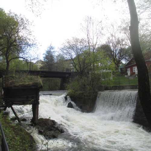 Осло. Водопад на реке Акерсельва. (02.05.2015)