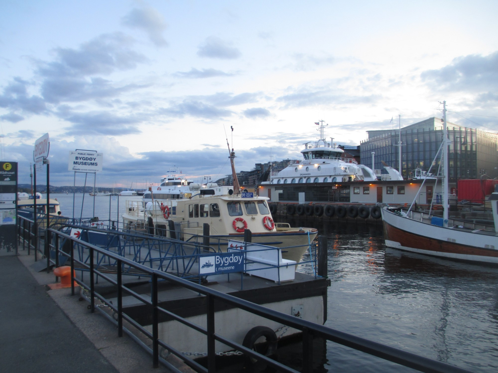 Осло. Паромная пристань. (01.05.2015)