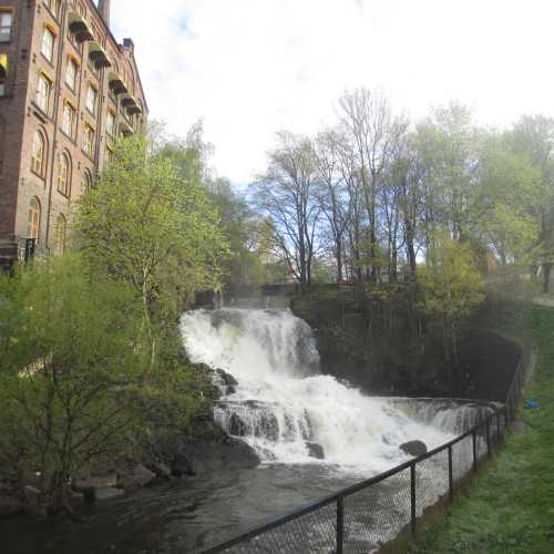 Осло. Водопад на реке Акерсельва. (02.05.2015)