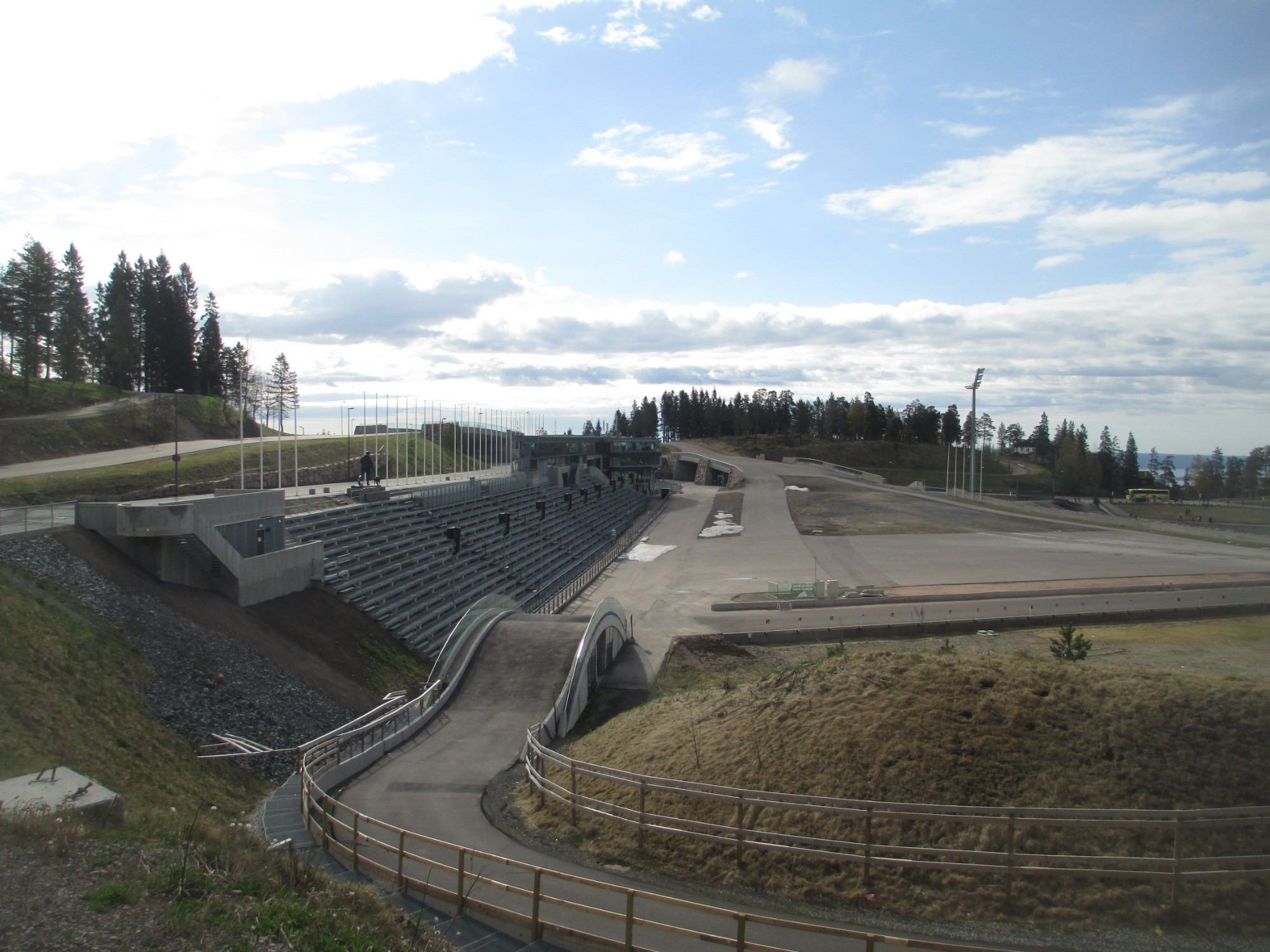 Осло. Биатлонный стадион в Холменколлене. (03.05.2015)