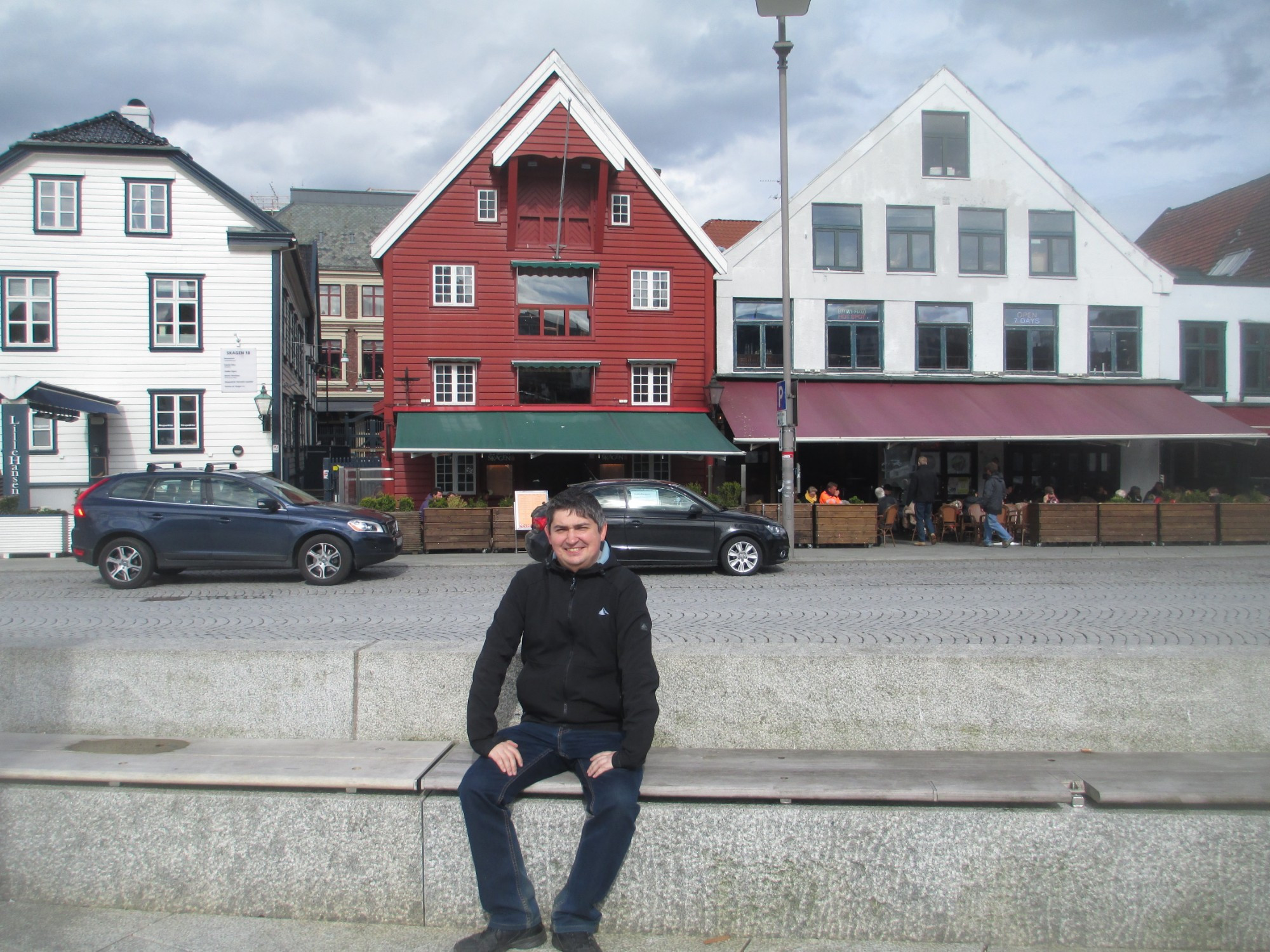 Ставангер. Я на набережной Скагенкайен. (05.05.2015)
