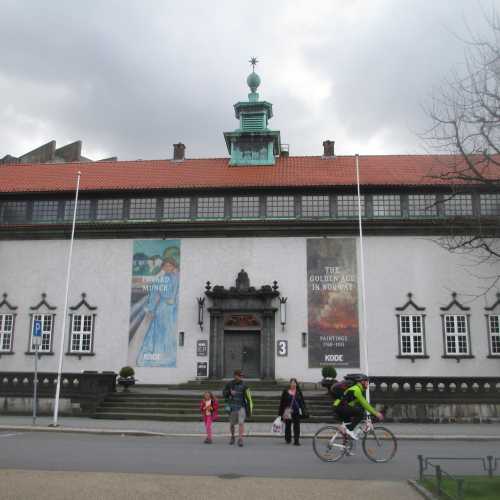 Берген. Художественный музей KODE. (06.05.2015)