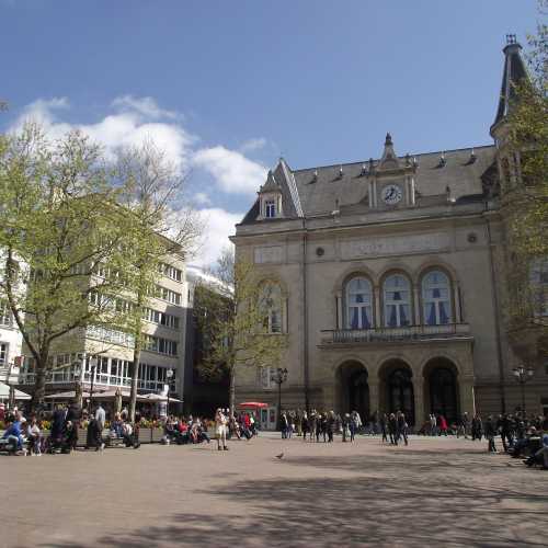 Люксембург. Площадь Place d'Armes. (29.04.2017)