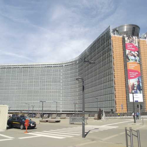 Брюссель. Штаб-квартира Еврокомиссии (здание La Berlaymont). (30.04.2017)