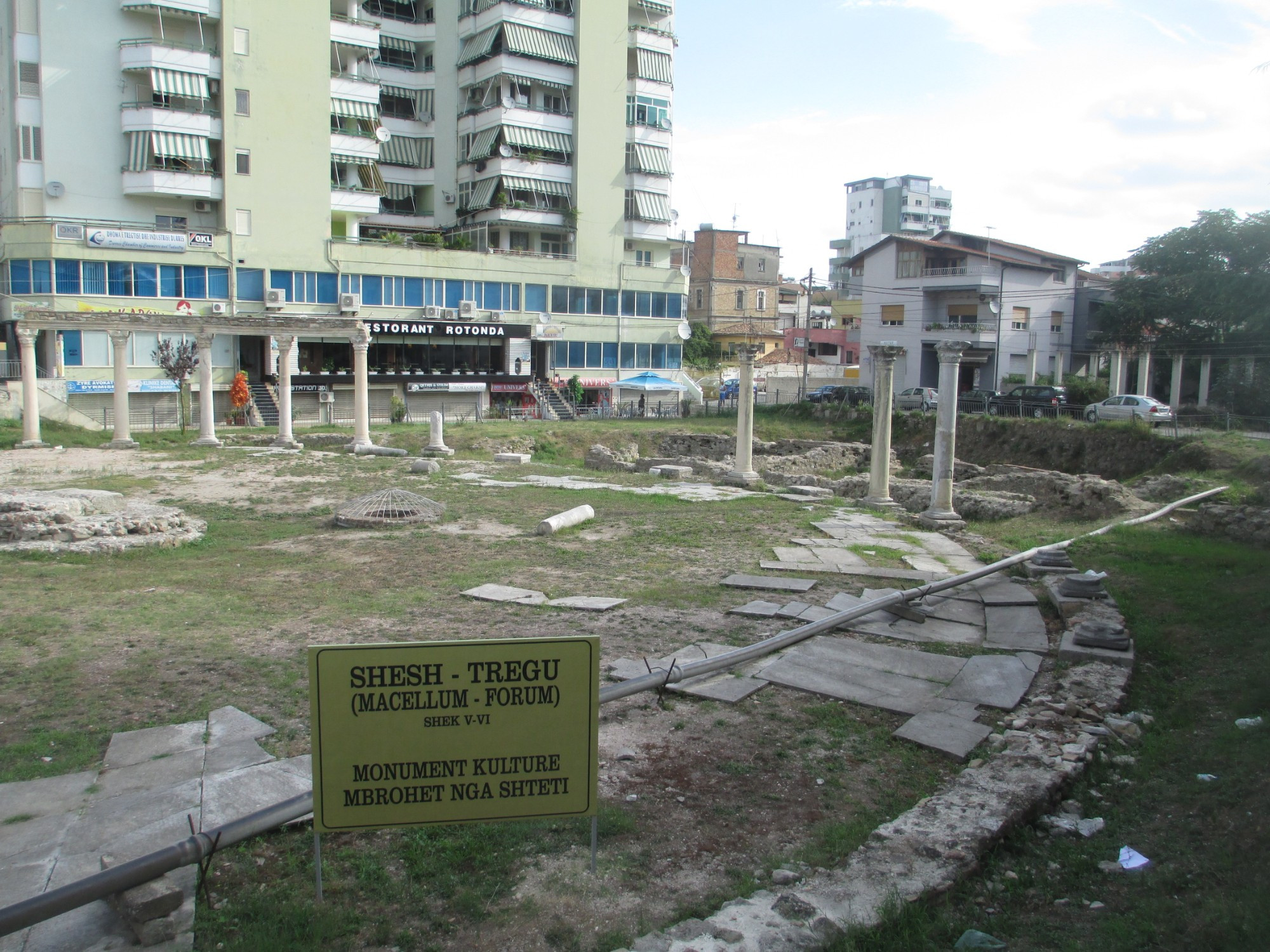 Дуррес. Развалины византийского форума. (06.09.2015)