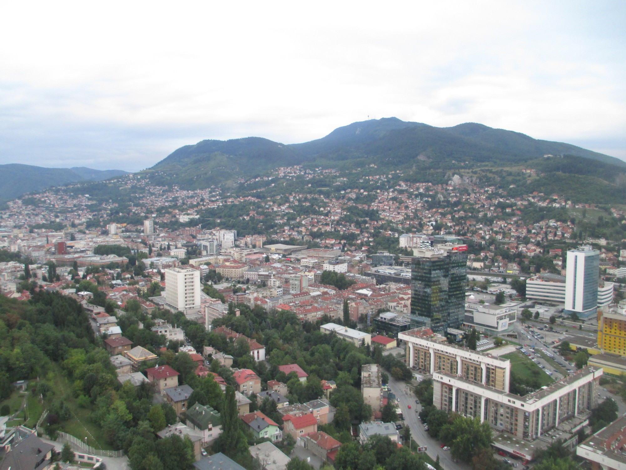 Вид на Сараево с башни Аваз Твист. (07.09.2015)