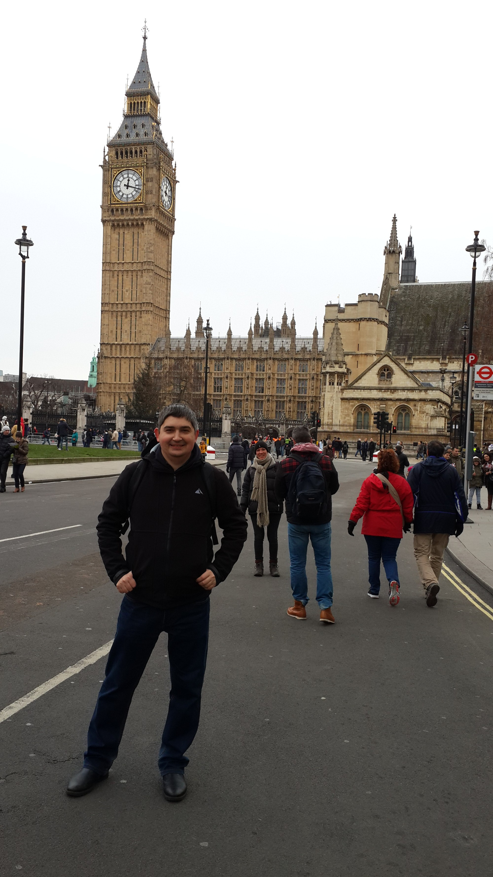 Лондон. Я на фоне Биг Бена. (01.01.2016)
