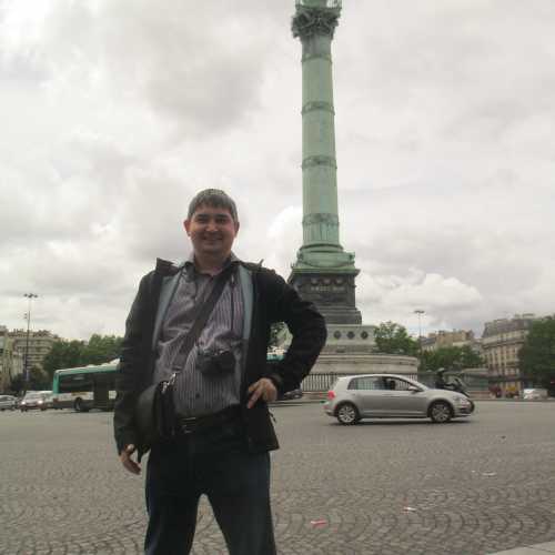 Париж. Я на площади Бастилии. (14.06.2016)