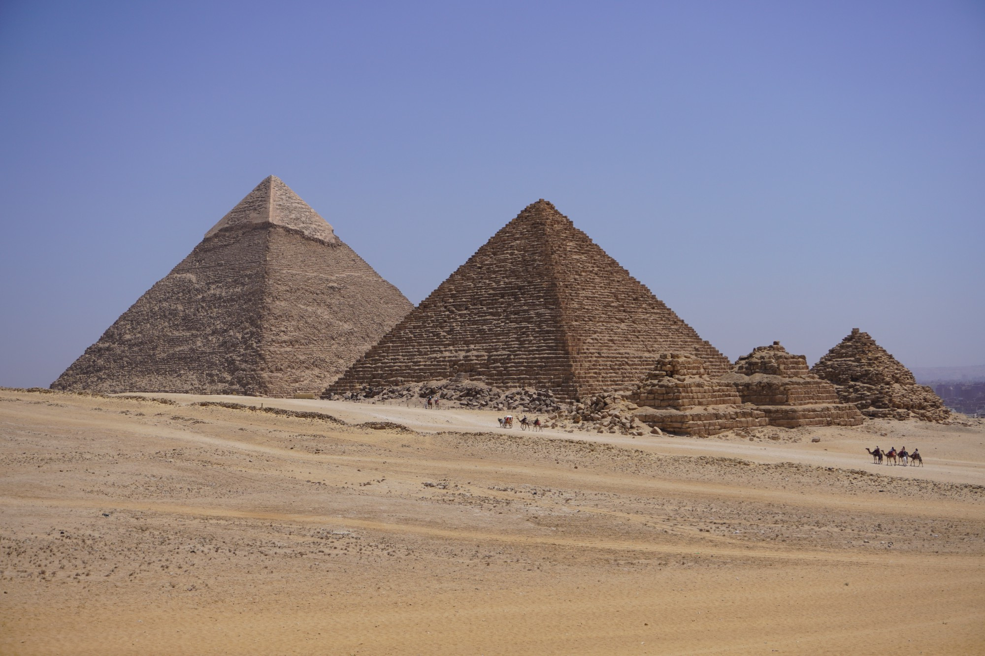 Плато Гиза. Пирамида Хефрена, Пирамида Микерина и пирамиды цариц. (15.05.2021)