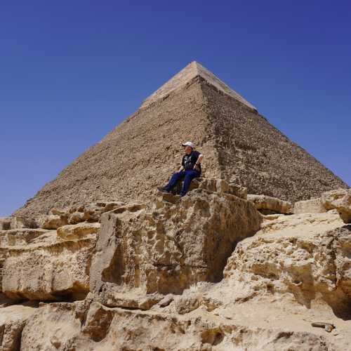 Плато Гиза. Я у пирамиды Хефрена. (15.05.2021)