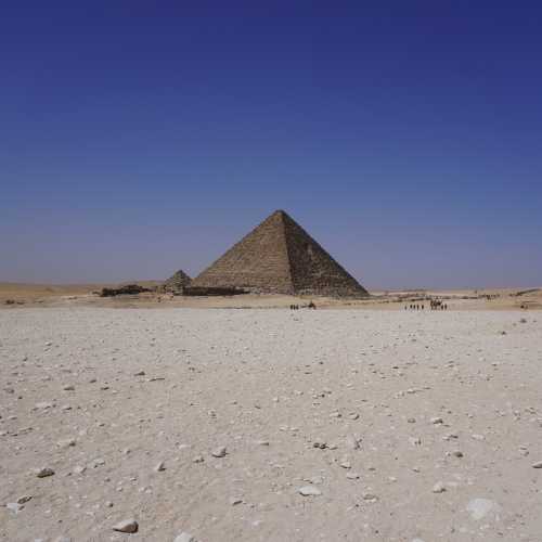 Плато Гиза. Вид на пирамиду Микерина. (15.05.2021)