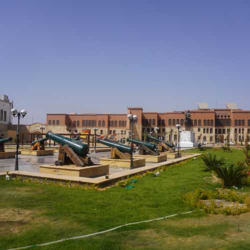 Каир. Цитадель Саладина. Двор около военного музея. (15.05.2021)