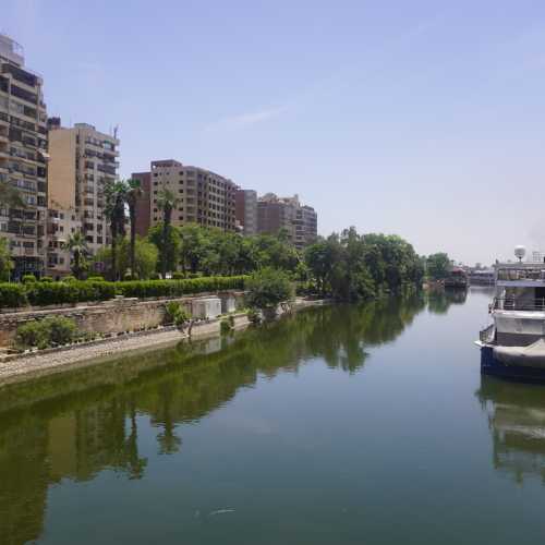 Каир. Вид на Нил с пешеходного моста на остров Рода. (16.05.2021)