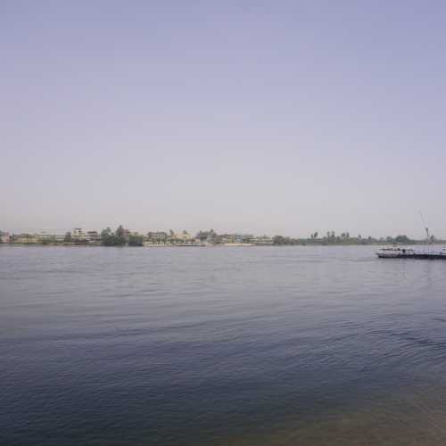 Луксор. Вид на Нил с набережной. (17.05.2021)