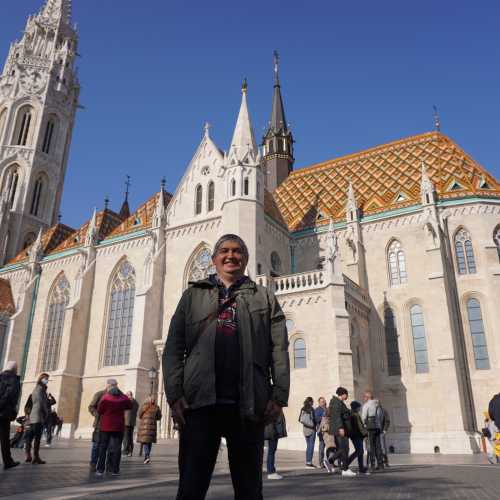 Будапешт. Я на фоне церкви Святого Матьяша. (28.10.2021)