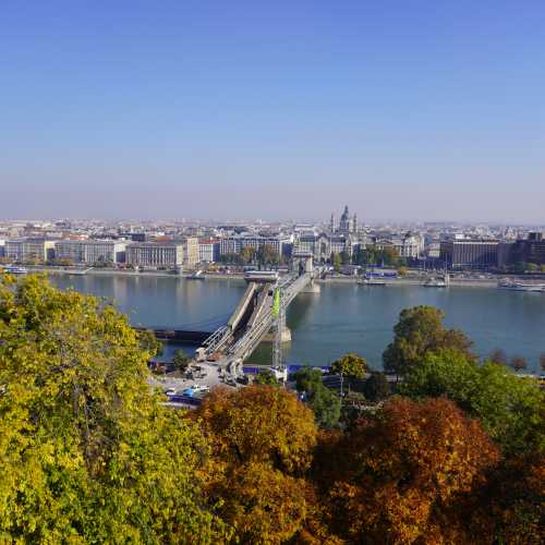 Будапешт. Вид на цепной мост Сечени. (28.10.2021)