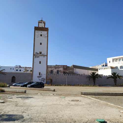 Эс-Сувейра. Вид на мечеть Бен-Юсеф. (15.03.2020)
