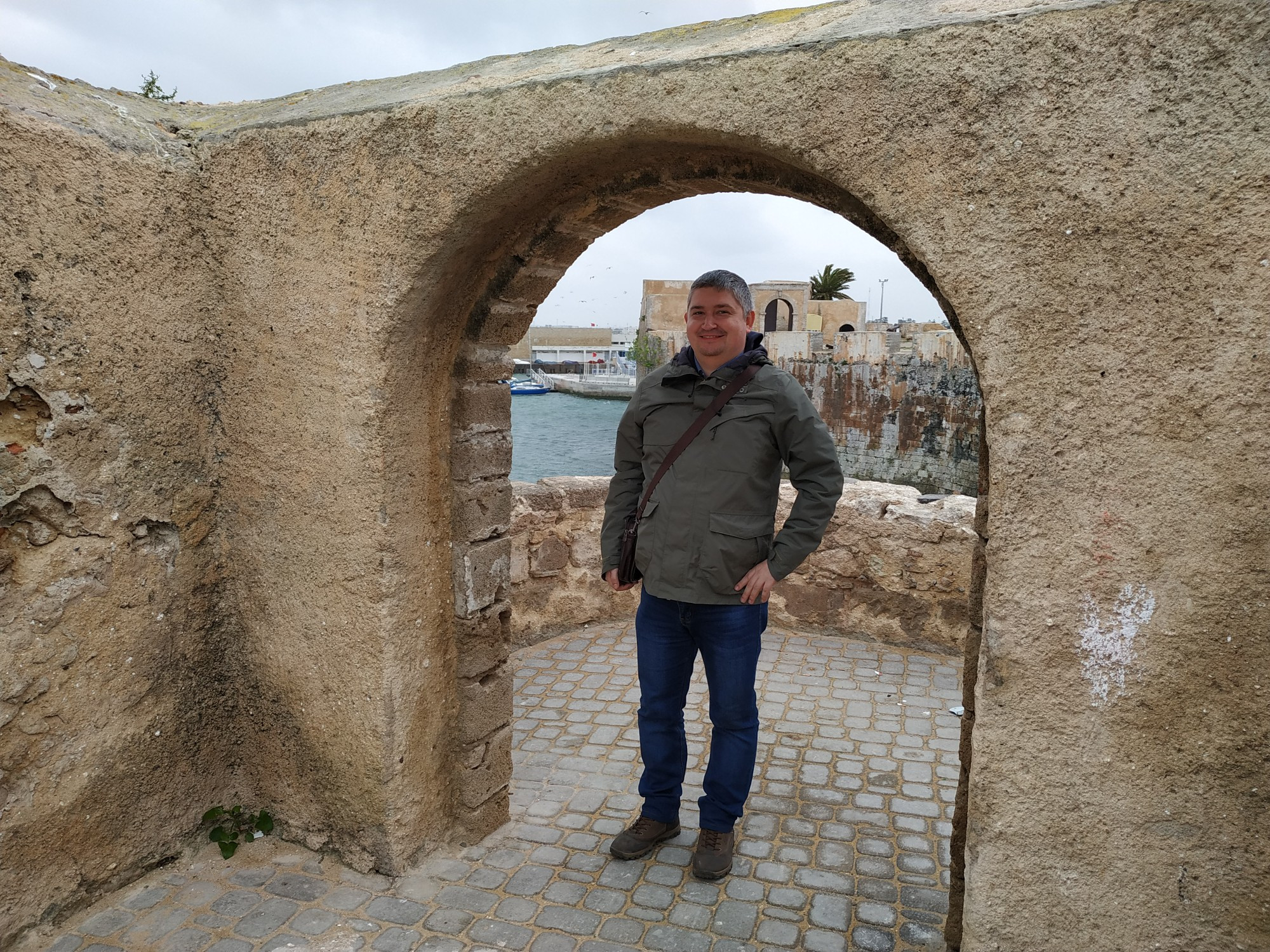 Эль-Джадида. Я на стене крепости Мазаган. (16.03.2020)