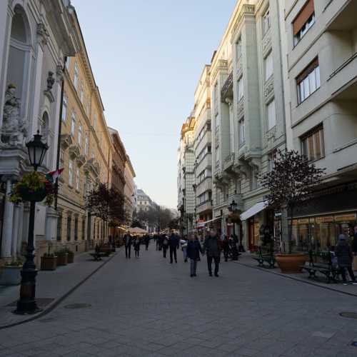 Будапешт. Улица Ваци. (28.10.2021)