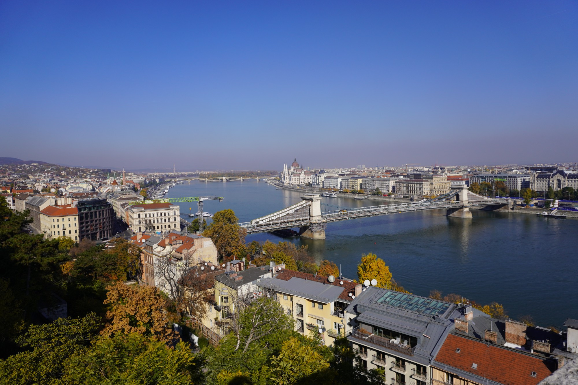 Будапешт. Вид с террасы у Королевского дворца. (28.10.2021)