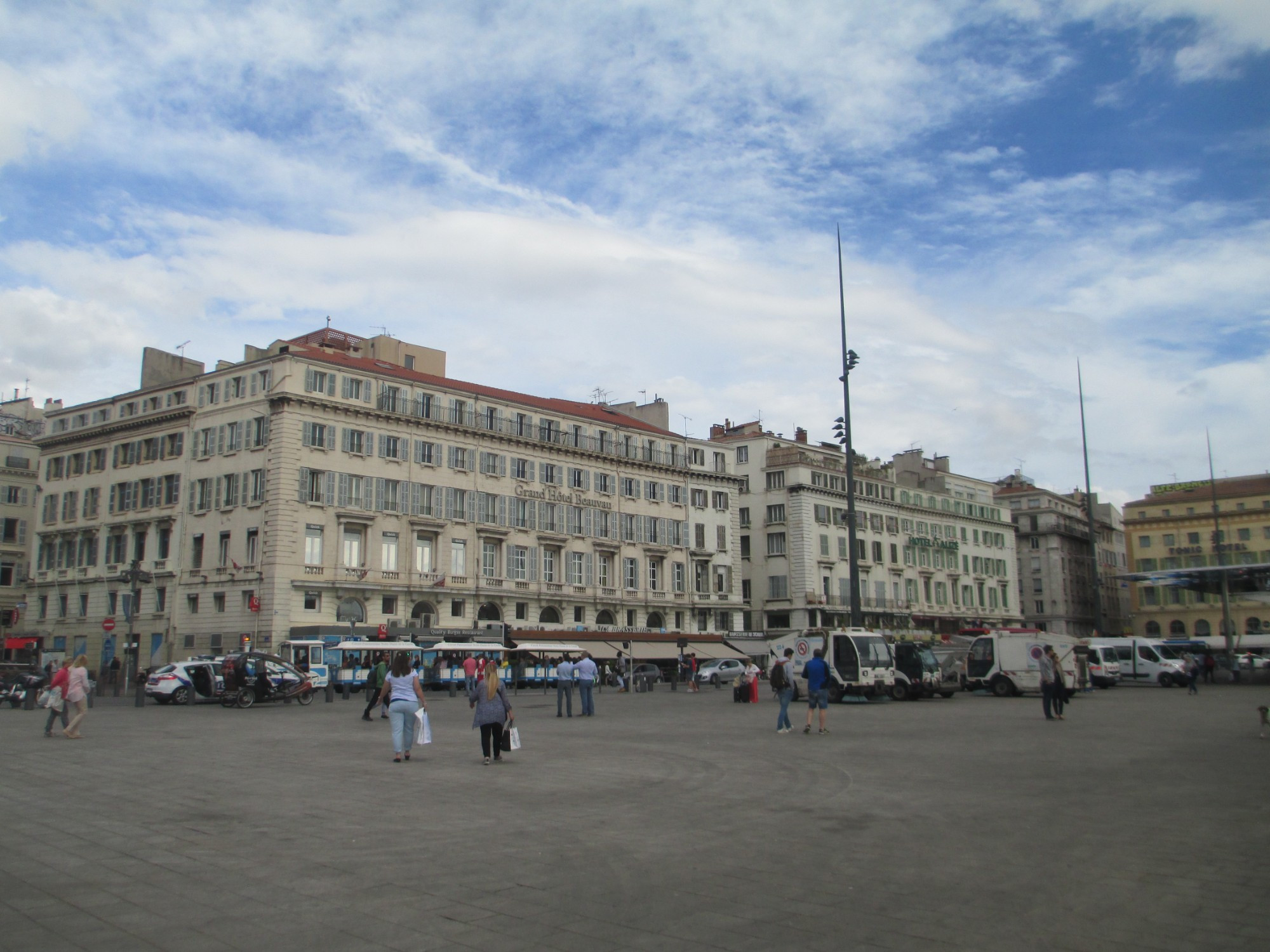 Марсель. У Старого порта. (18.06.2016)