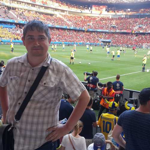 Ницца. Я на стадионе «Альянц Ривьера» перед матчем Швеция — Бельгия. (22.06.2016)