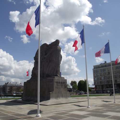 Гавр. Площадь Генерала де Голля. (27.04.2017)
