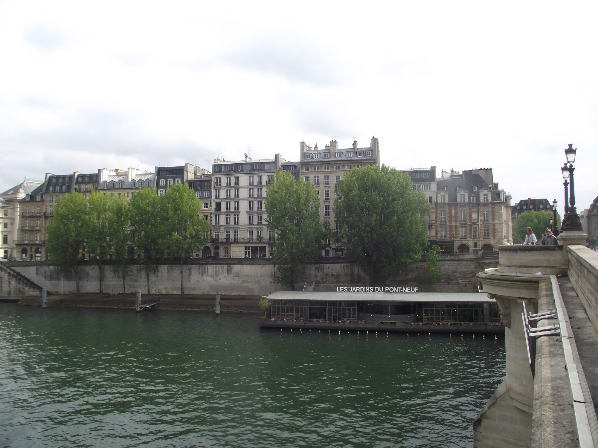 Париж. Вид с моста Пон-Нёф. (28.04.2017)
