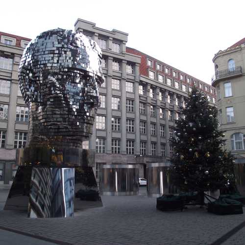 Прага. Монумент Францу Кафке. (31.12.2016)