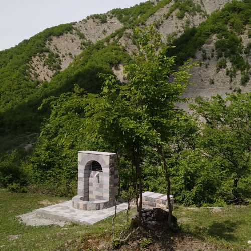 Кавказские горы недалеко от Лагича. (10.05.2019)
