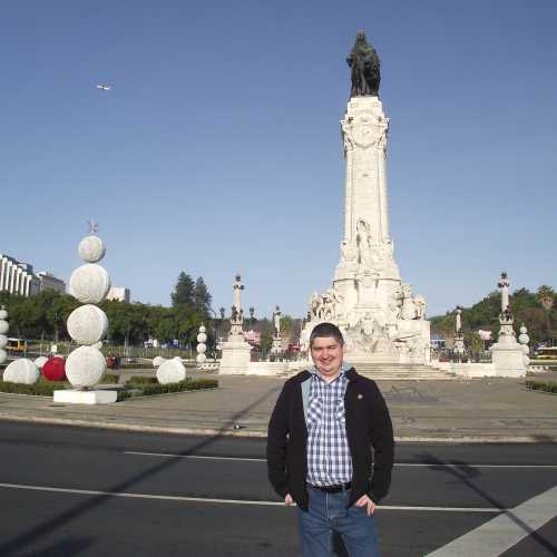 Лиссабон. Я у памятника маркизу Помбалу. (01.01.2018)