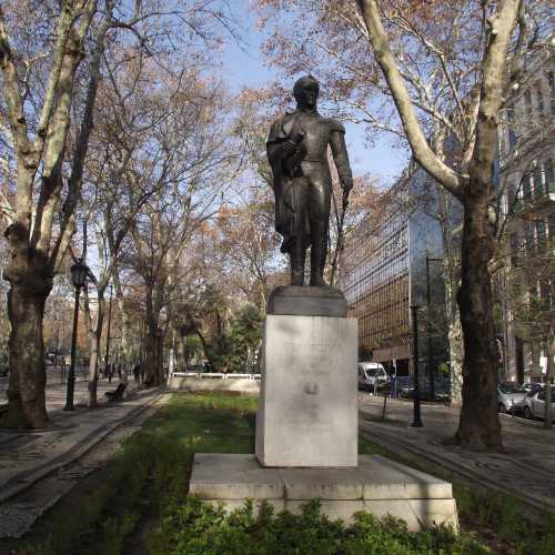 Лиссабон. Проспект Свободы. Памятник Симону Боливару. (01.01.2018)