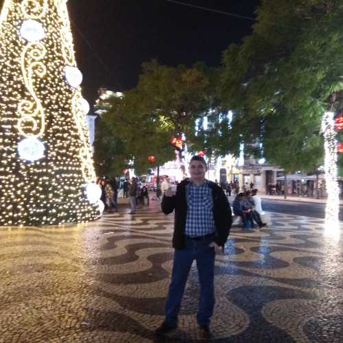 Лиссабон. Я в новогоднюю ночь на площади Россиу. (01.01.2018)