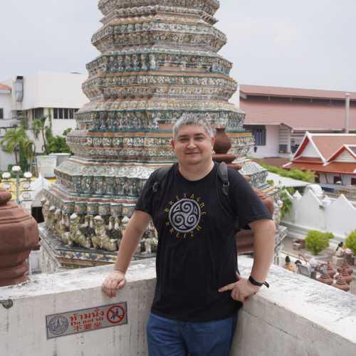 Бангкок. Я в храмовом комплексе Ват Арун. (29.10.2023)