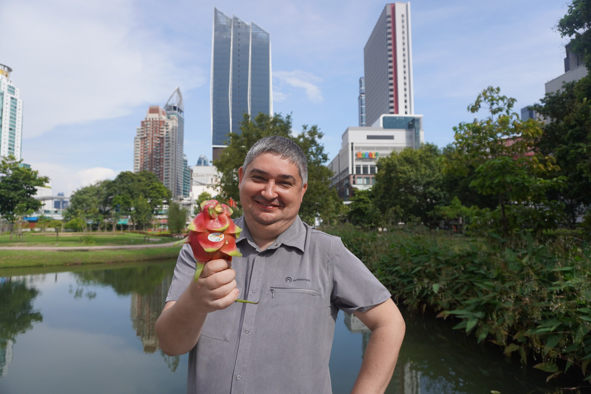 Бангкок. Я в парке Патумвананурак. (30.10.2023)