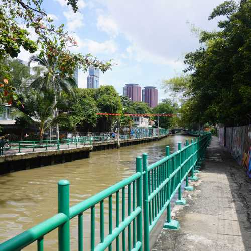 Бангкок. Район Баан Хруа. (30.10.2023)