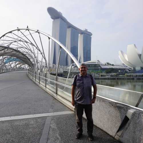 Сингапур. Я на мосту Helix. (11.01.2024)