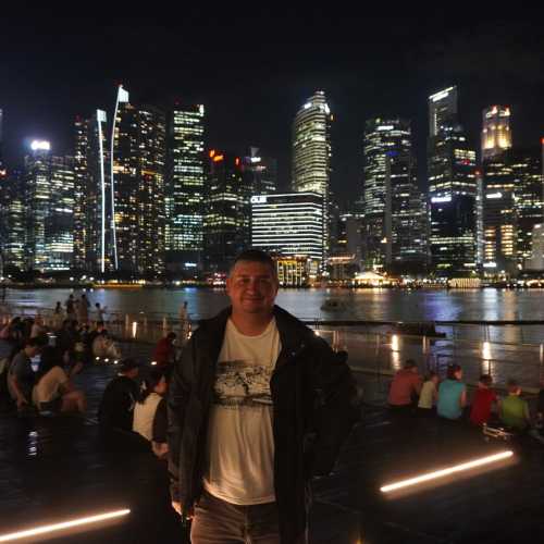 Сингапур. Я на набережной Марина Бэй. (10.01.2024)