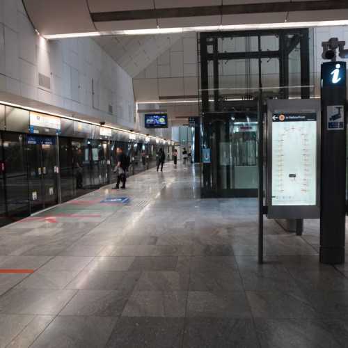 Сингапур. Станция метро «Bras Basah». (11.01.2024)